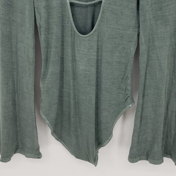 3/$25 American Eagle Long Flare Sleeve Bodysuit S Scoop Neck Strappy Sage Green - Picture 7 of 10